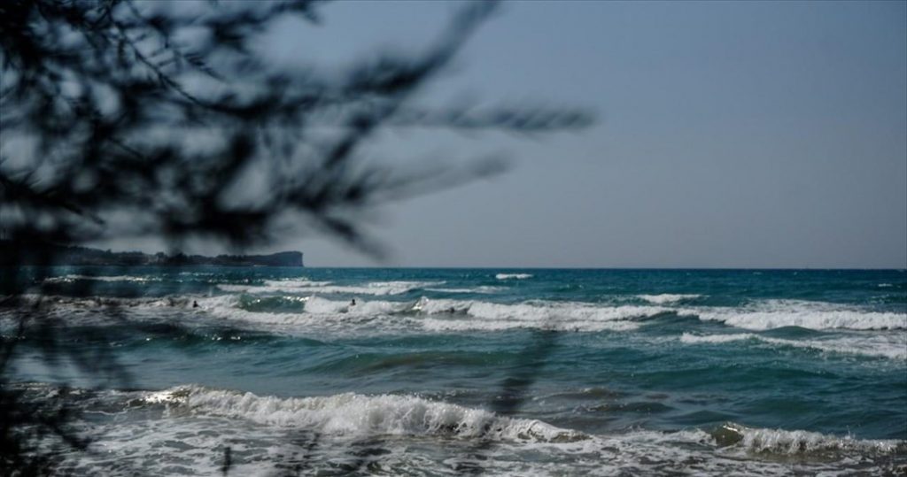 Μικρή πτώση της θερμοκρασίας – Τοπικές βροχές το απόγευμα