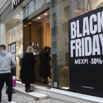 Mεταξύ «συννεφιάς και ηλιοφάνειας» η Βlack Friday