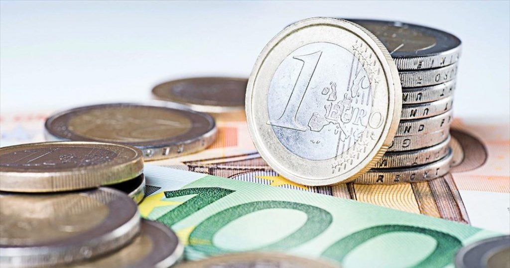 Με μισθό 480 ευρώ ένας στους τρεις ιδιωτικούς υπαλλήλους